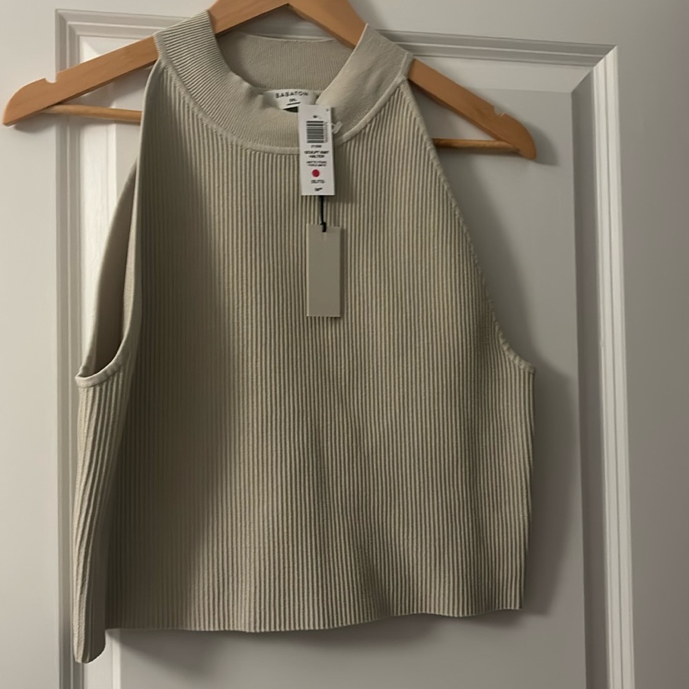 New with tags baton knit halter 2xl